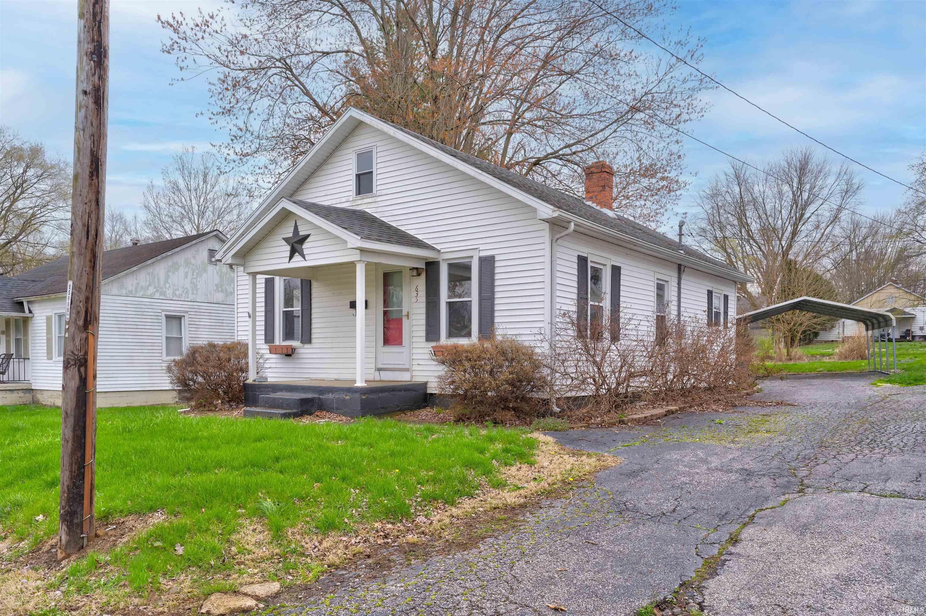 635 East Division Street Boonville, IN 47601 - Photo 1 of 25
