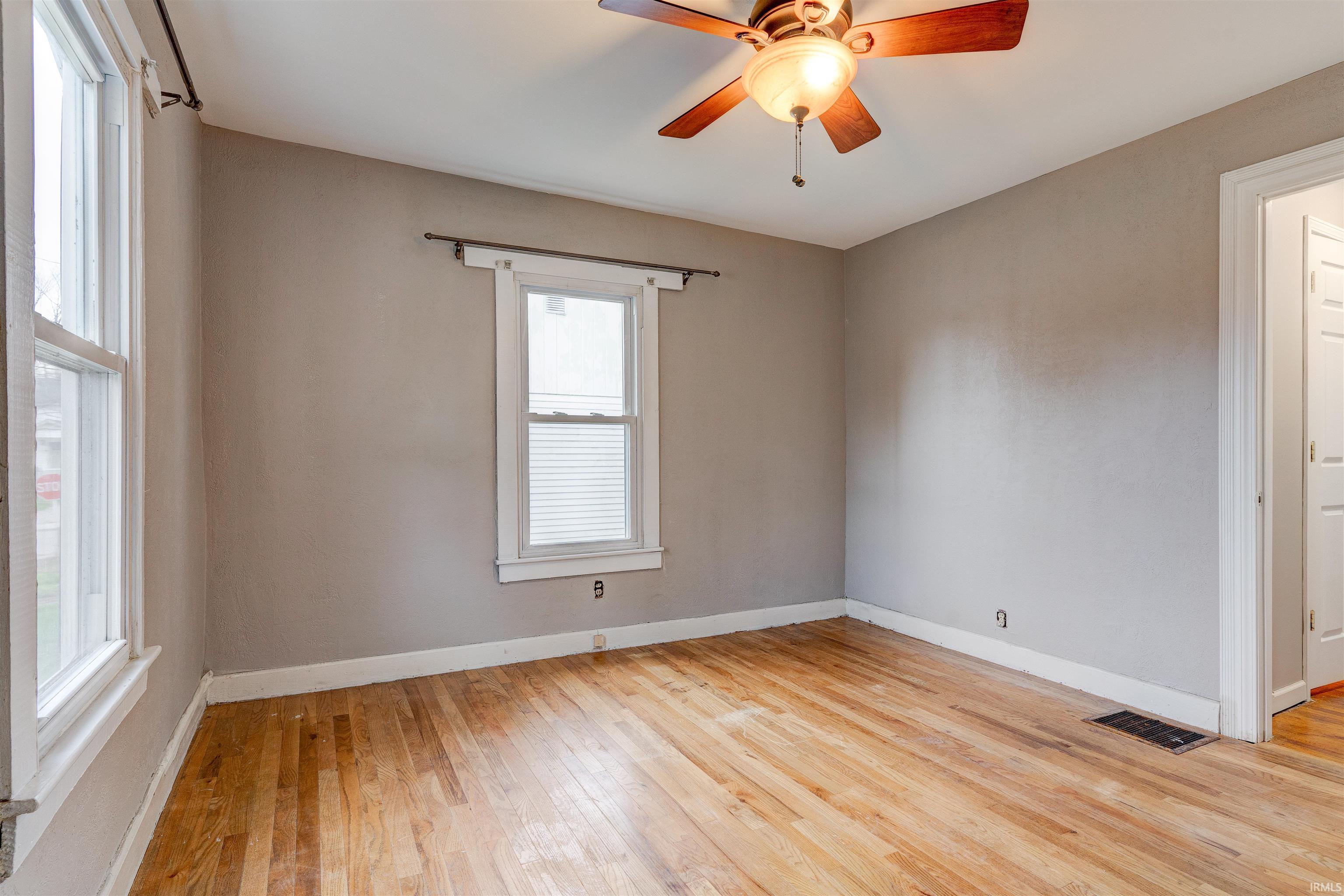 635 East Division Street Boonville, IN 47601 - Photo 11 of 25