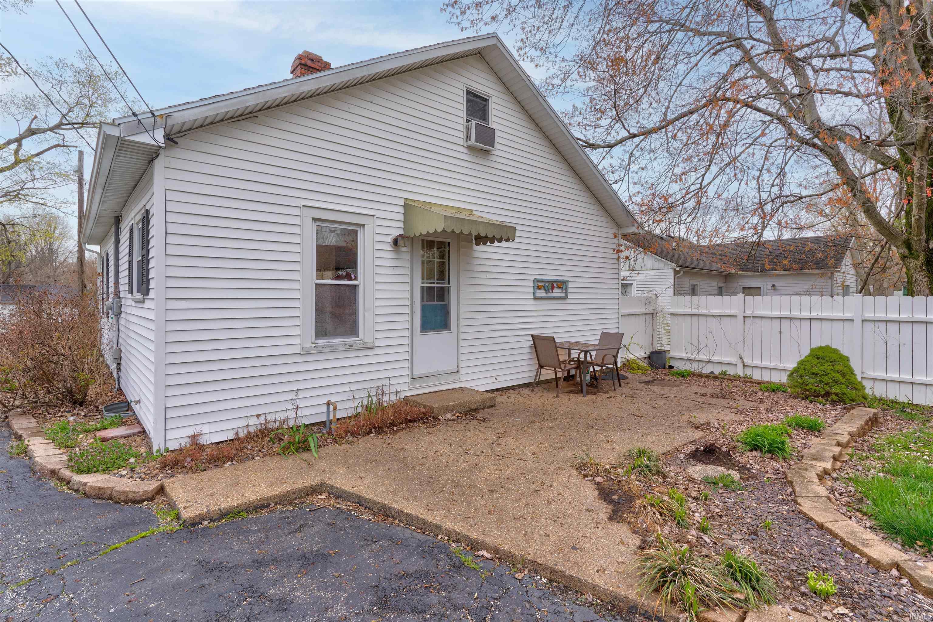 635 East Division Street Boonville, IN 47601 - Photo 21 of 25