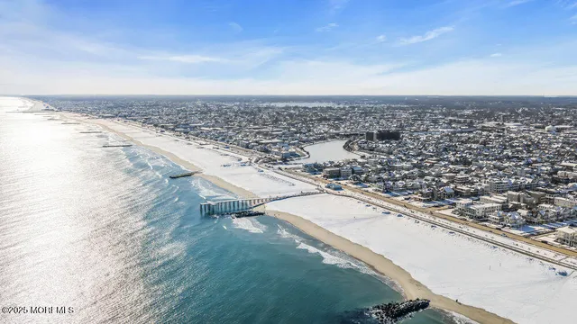 $4,900 | 31 Embury Avenue, Ocean Grove, NJ 07756