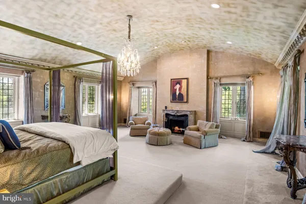 $11,875,000 | Ravenscliff, Wayne, PA 19087
