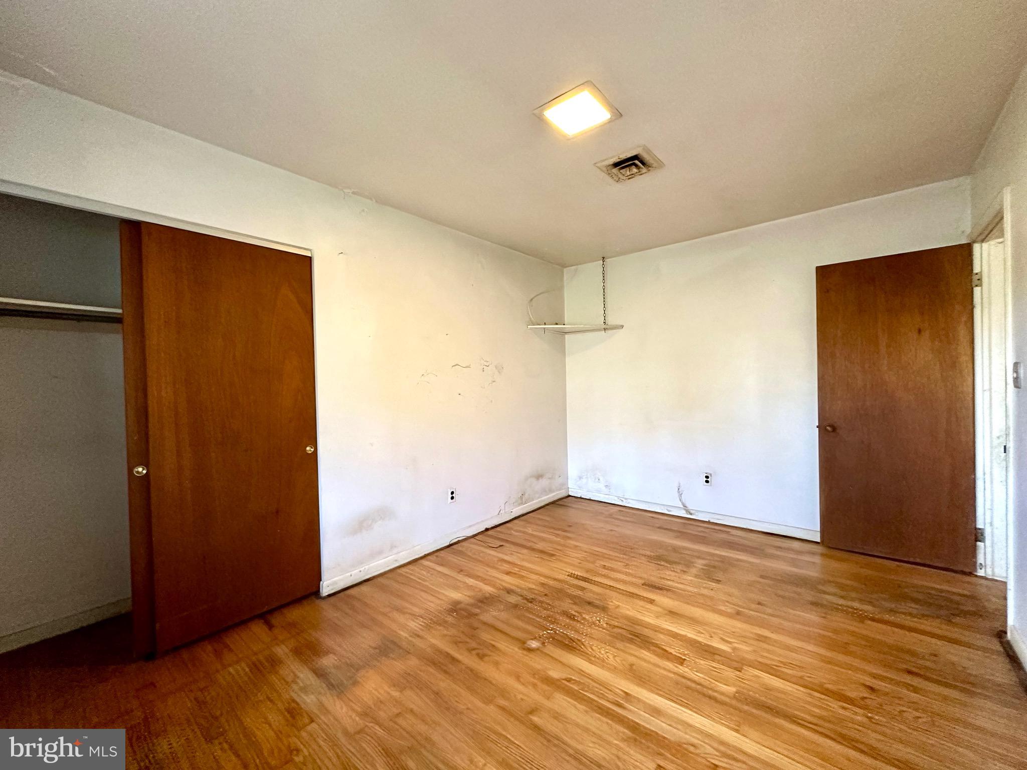 4405 Meadowcliff Road Glen Arm, MD 21057 - Photo 29 of 54 2nd bedroom