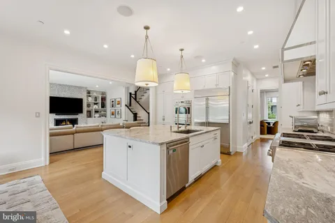 $4,295,000 | 5120 Wessling Lane, Bethesda, MD 20814