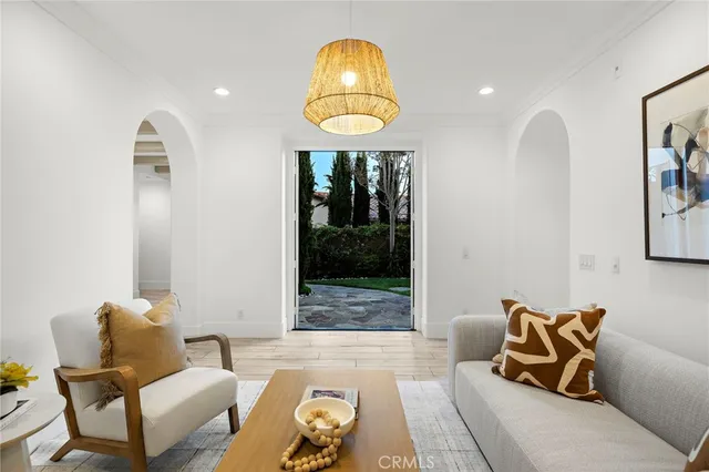 $6,100,000 | 6 Canyon Peak, Newport Coast, CA 92657