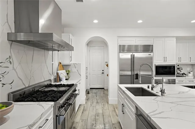 $6,100,000 | 6 Canyon Peak, Newport Coast, CA 92657