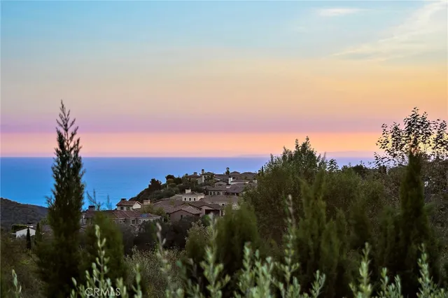 $6,100,000 | 6 Canyon Peak, Newport Coast, CA 92657