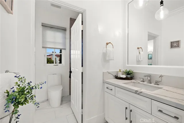 $6,100,000 | 6 Canyon Peak, Newport Coast, CA 92657