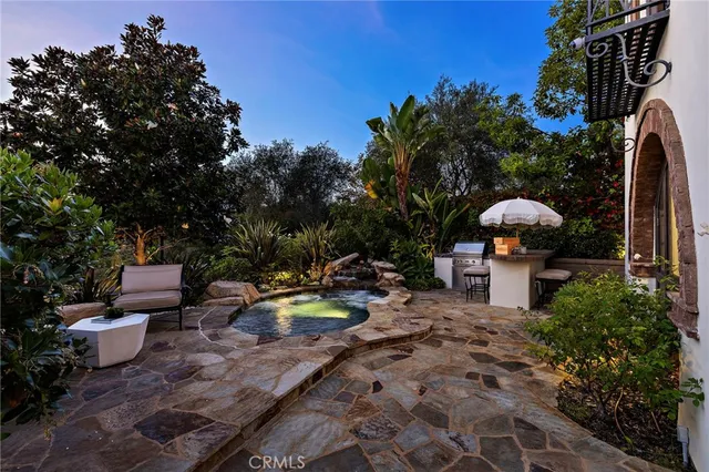 $6,100,000 | 6 Canyon Peak, Newport Coast, CA 92657