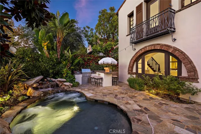 $6,100,000 | 6 Canyon Peak, Newport Coast, CA 92657