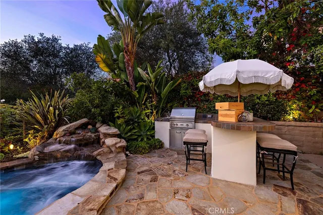 $6,100,000 | 6 Canyon Peak, Newport Coast, CA 92657
