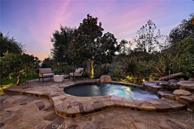 $6,100,000 | 6 Canyon Peak, Newport Coast, CA 92657