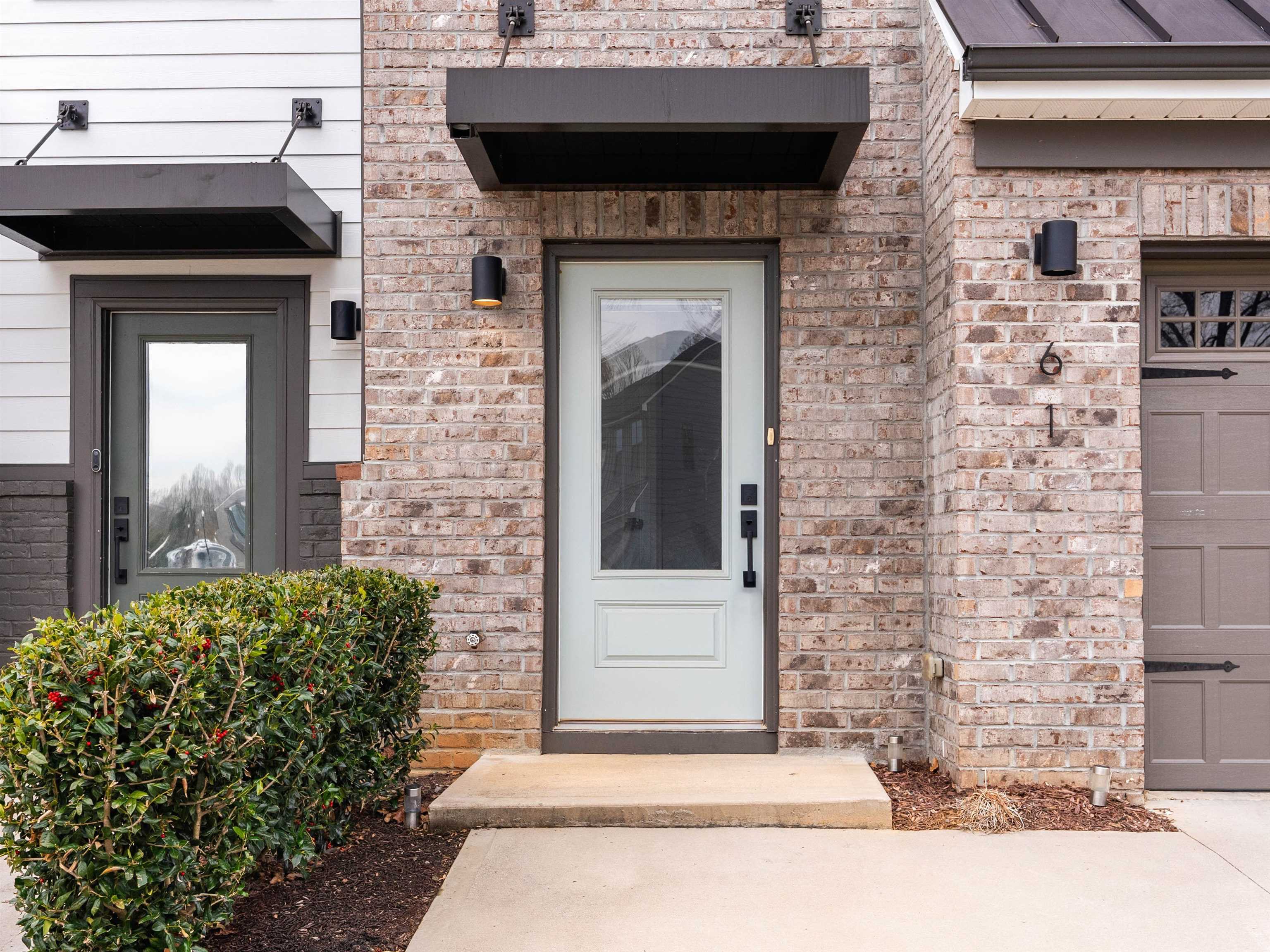 61 Connaught Court Mauldin, SC 29662 - Photo 2 of 37