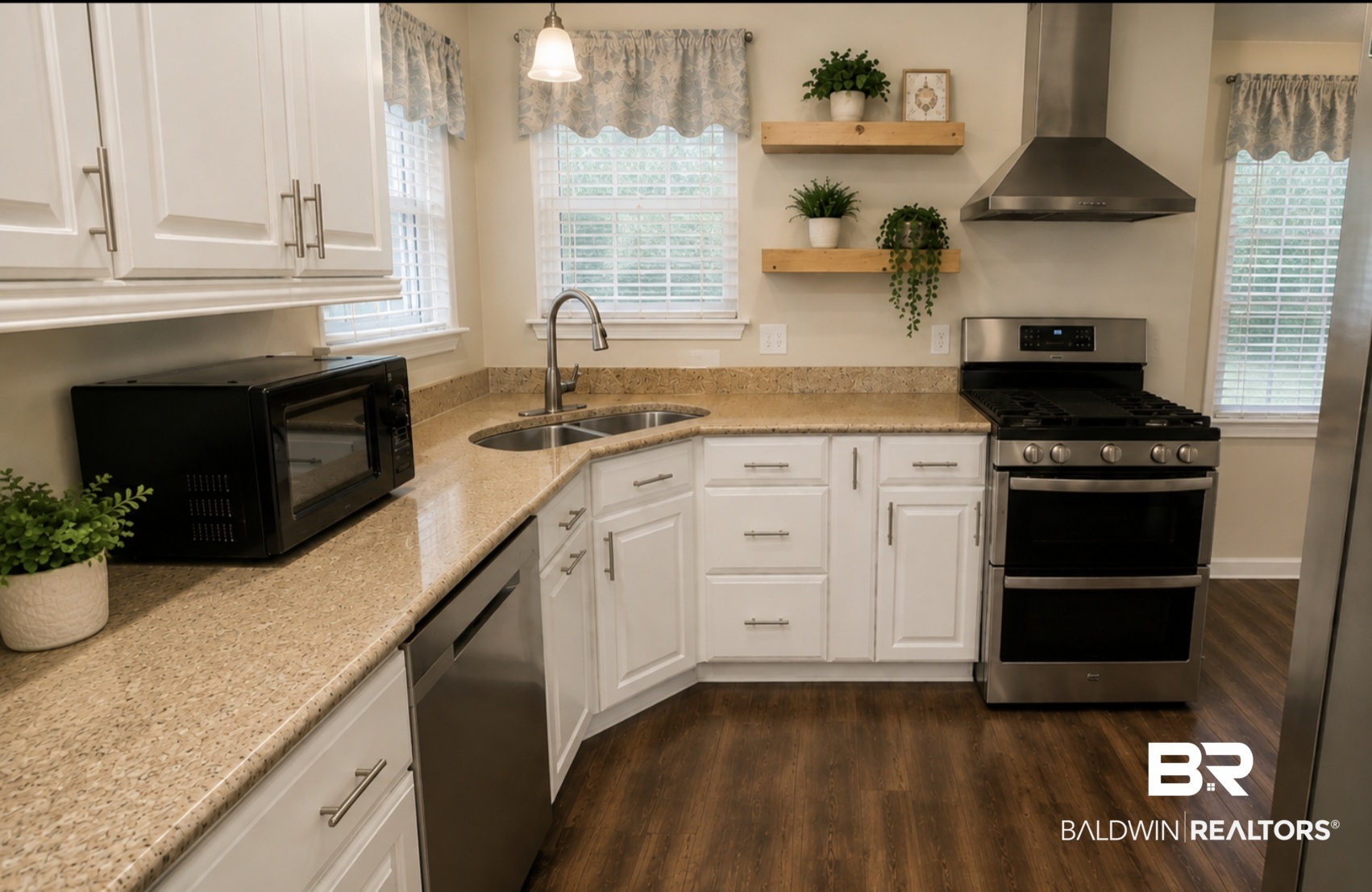 313 Beall Lane Daphne, AL 36526 - Photo 11 of 41 Gallery Image 11