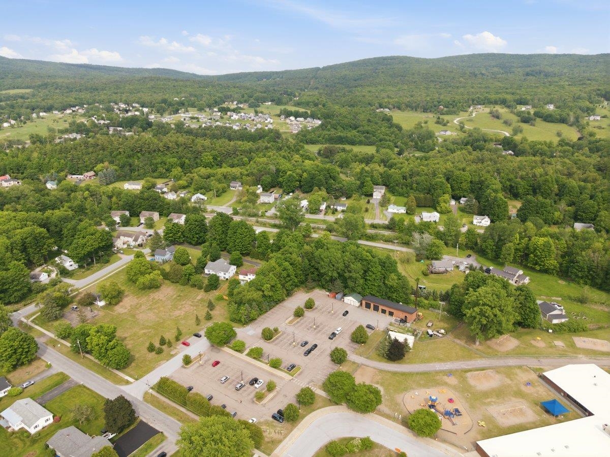 10 Baker Lane Milton, VT 05468 - Photo 3 of 24