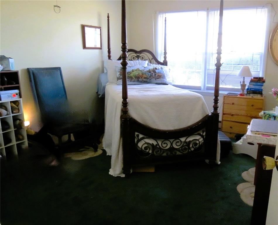 4880 Pea Ridge Road Cornelia, GA 30531 - Photo 20 of 34 a view of a livingroom with furniture