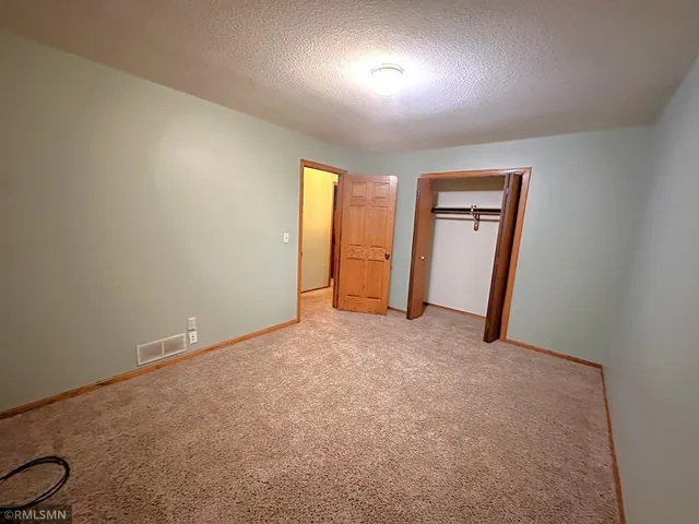 $1,800 | 502 Prairie Lane, Unit A, Hudson, WI 54016