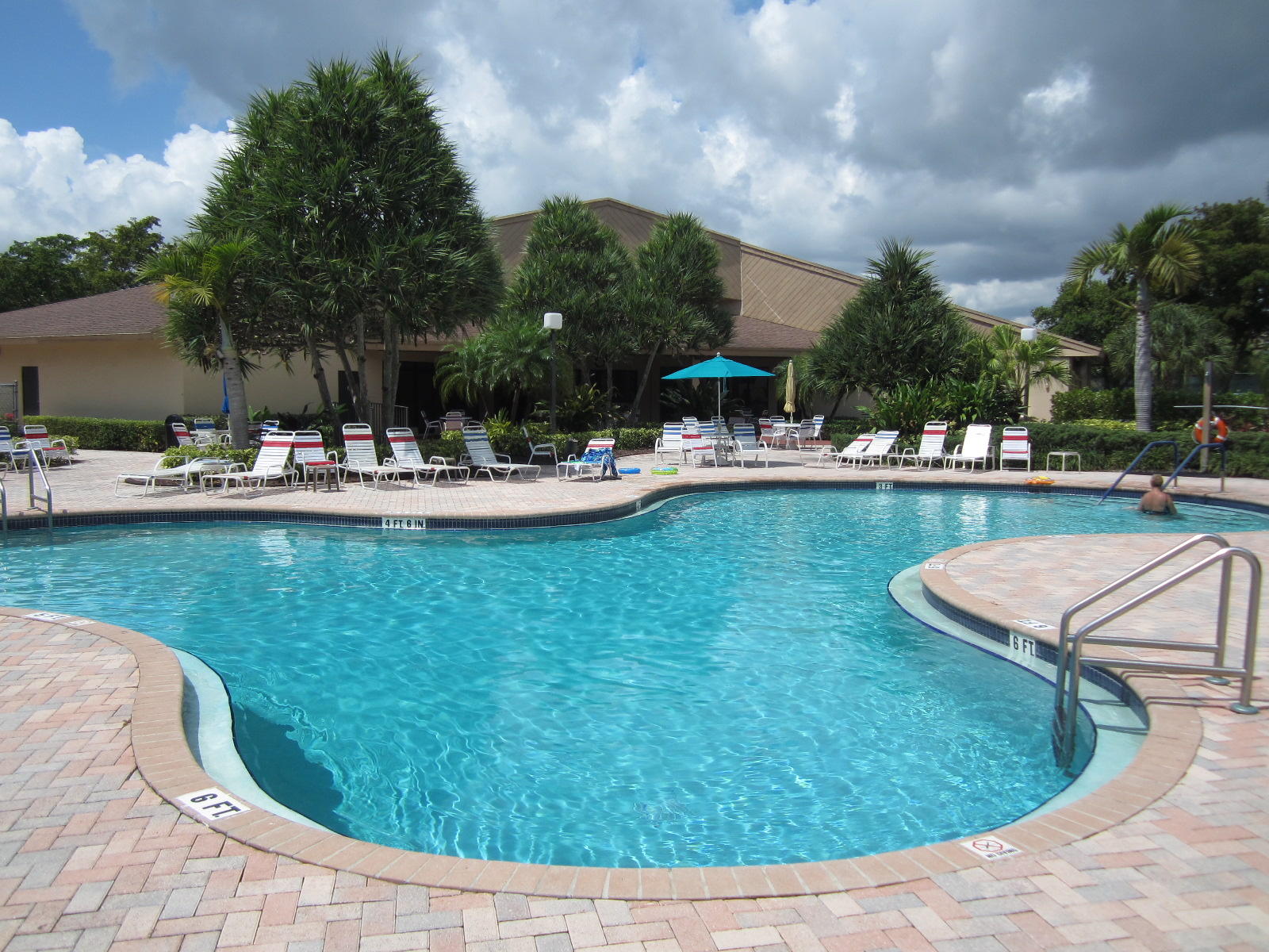 955 Dotterel Road, Unit 2511 Delray Beach, FL 33444 - Photo 17 of 18 main pool