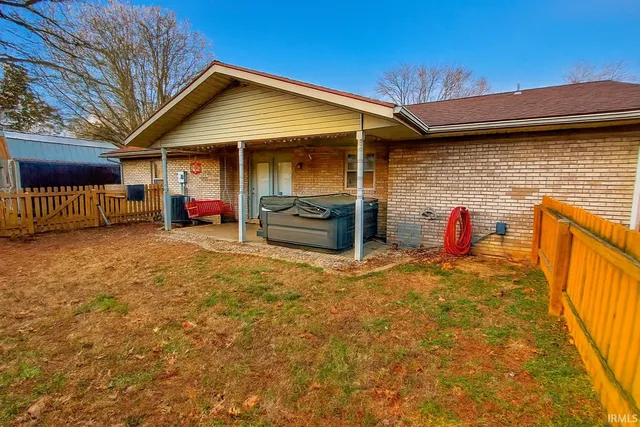 $254,500 | 1720 Tanglewood Drive, Mount Vernon, IN 47620