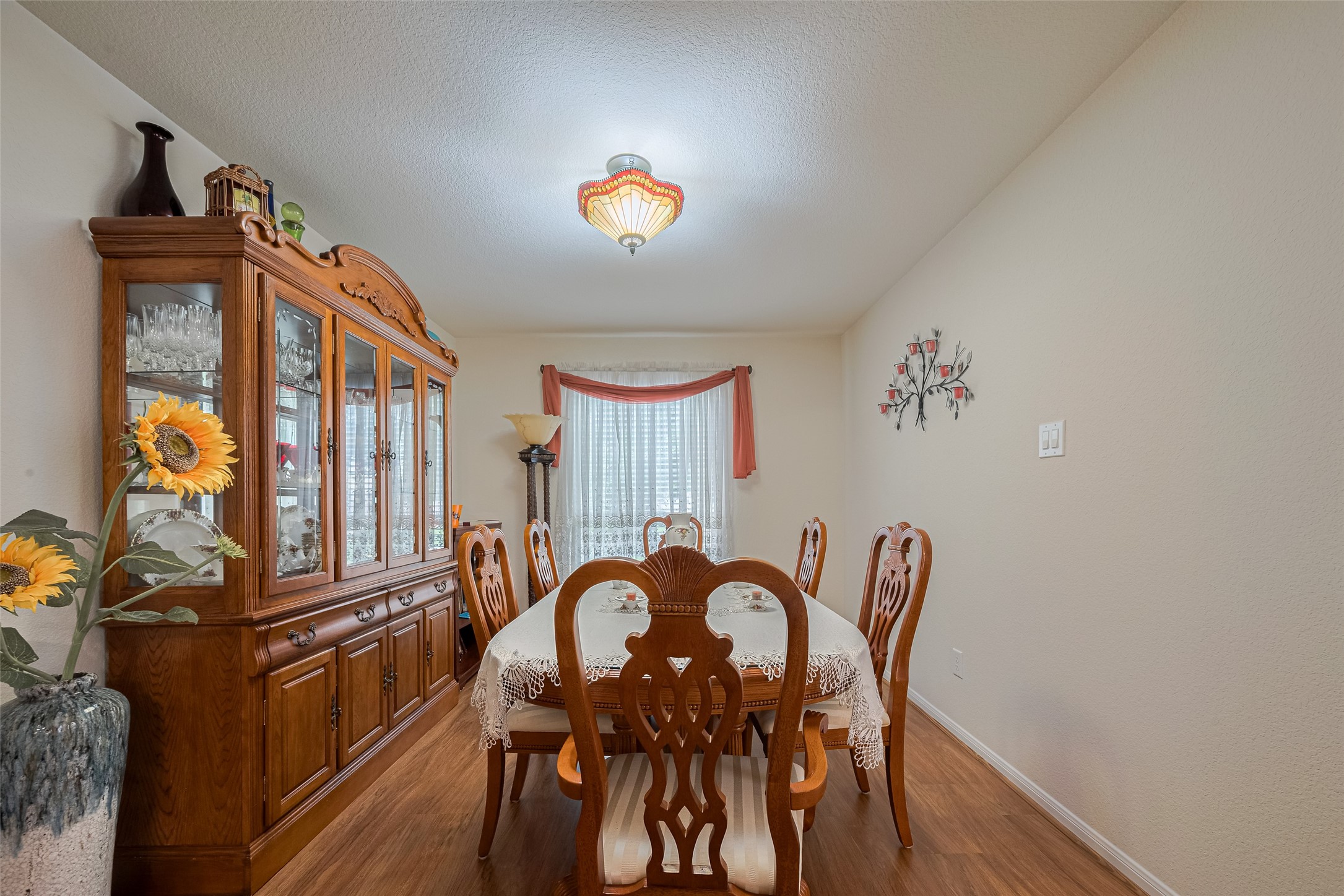 8219 Silent Deep Drive Rosenberg, TX 77469 - Photo 6 of 28 Dinning room
