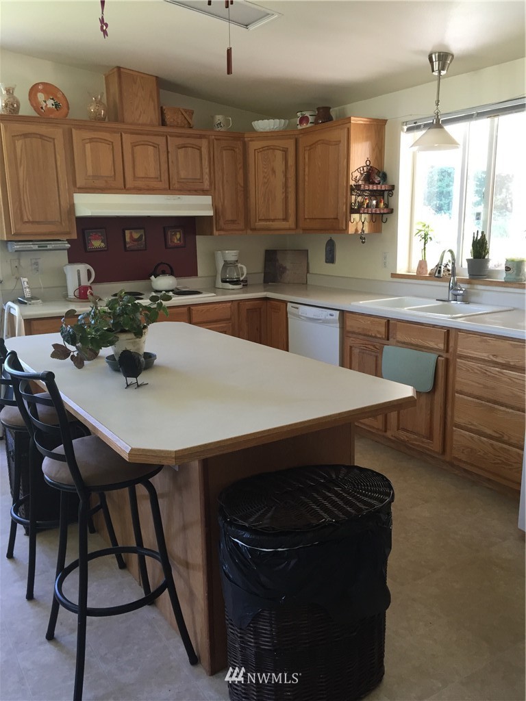 268 Squire Road Coupeville, WA 98239 - Photo 4 of 25 Gallery Image 4