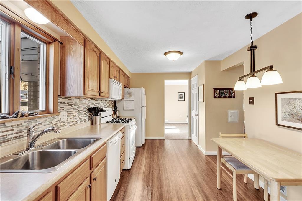 309 Oak Road Pittsburgh, PA 15239 - Photo 14 of 25