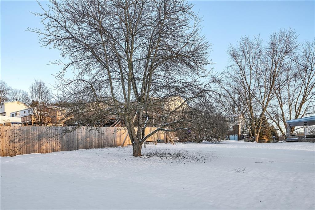 309 Oak Road Pittsburgh, PA 15239 - Photo 6 of 25