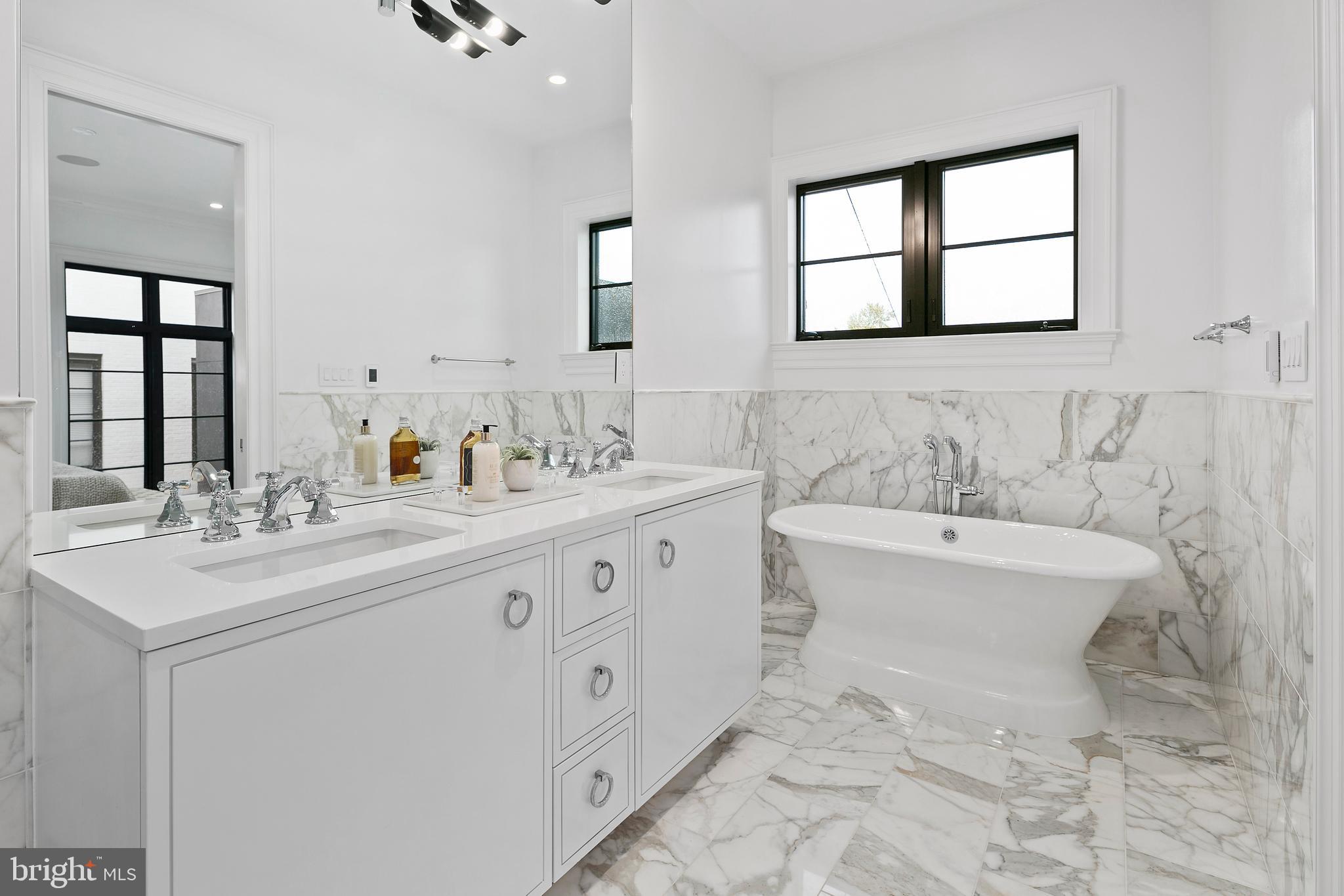 1313 R Street Northwest, Unit 2 Washington, DC 20009 - Photo 18 of 30