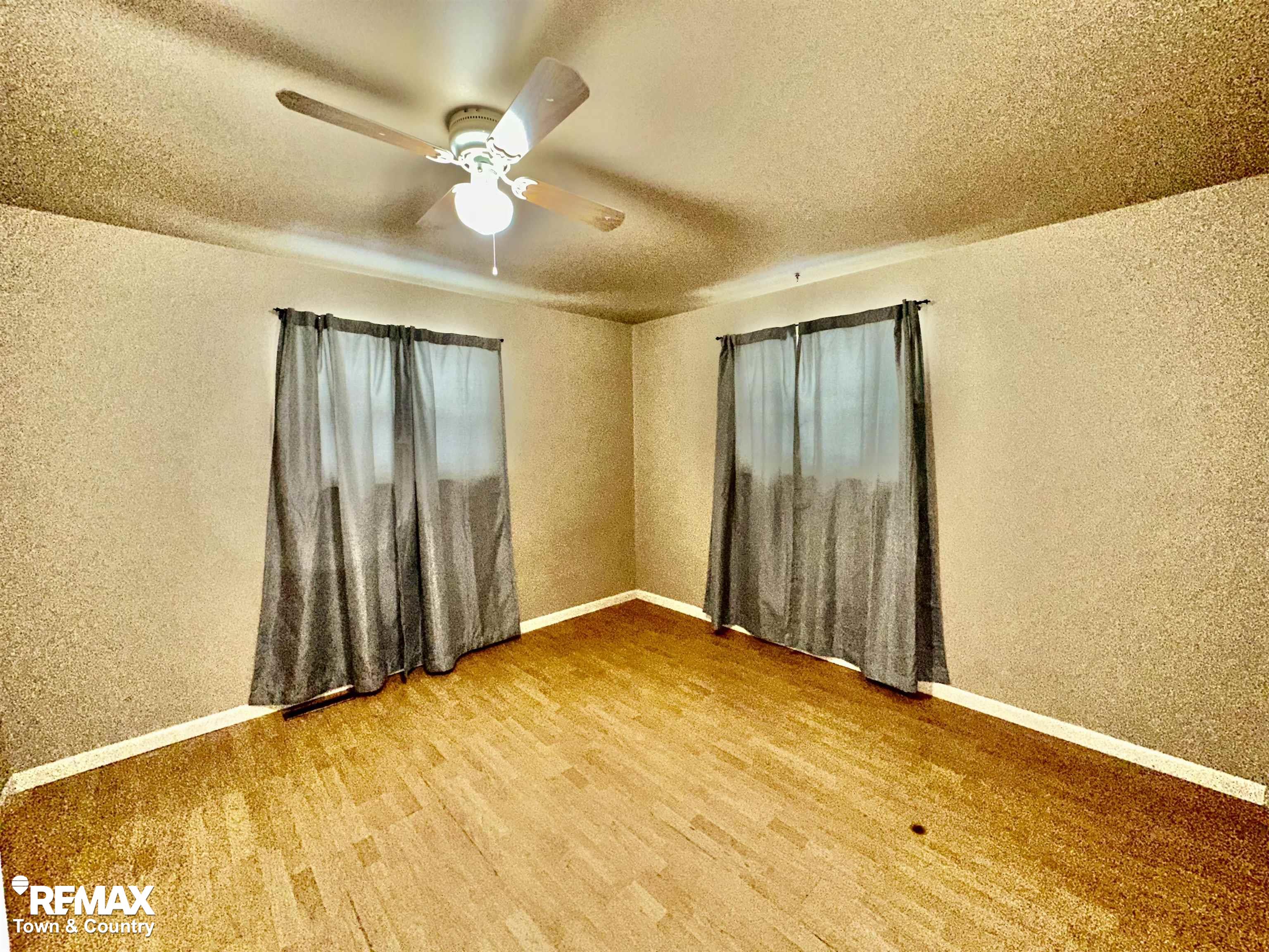 5202 North Center Road Flint, MI 48506 - Photo 11 of 19 50167007-1442b6a1-1942-4a8e-b8dd-aaf4666a9fee.JPG
