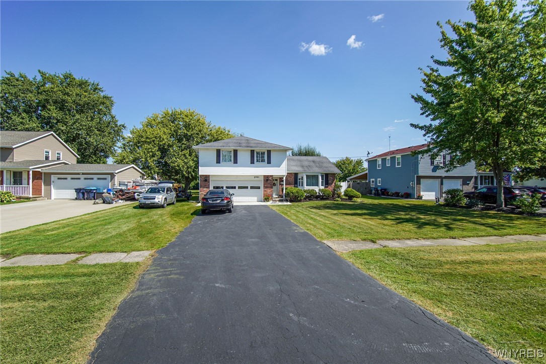 2701 Stony Point Road Grand Island, NY 14072 - Photo 2 of 47