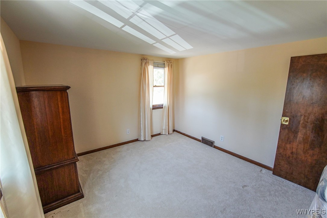 2701 Stony Point Road Grand Island, NY 14072 - Photo 32 of 47