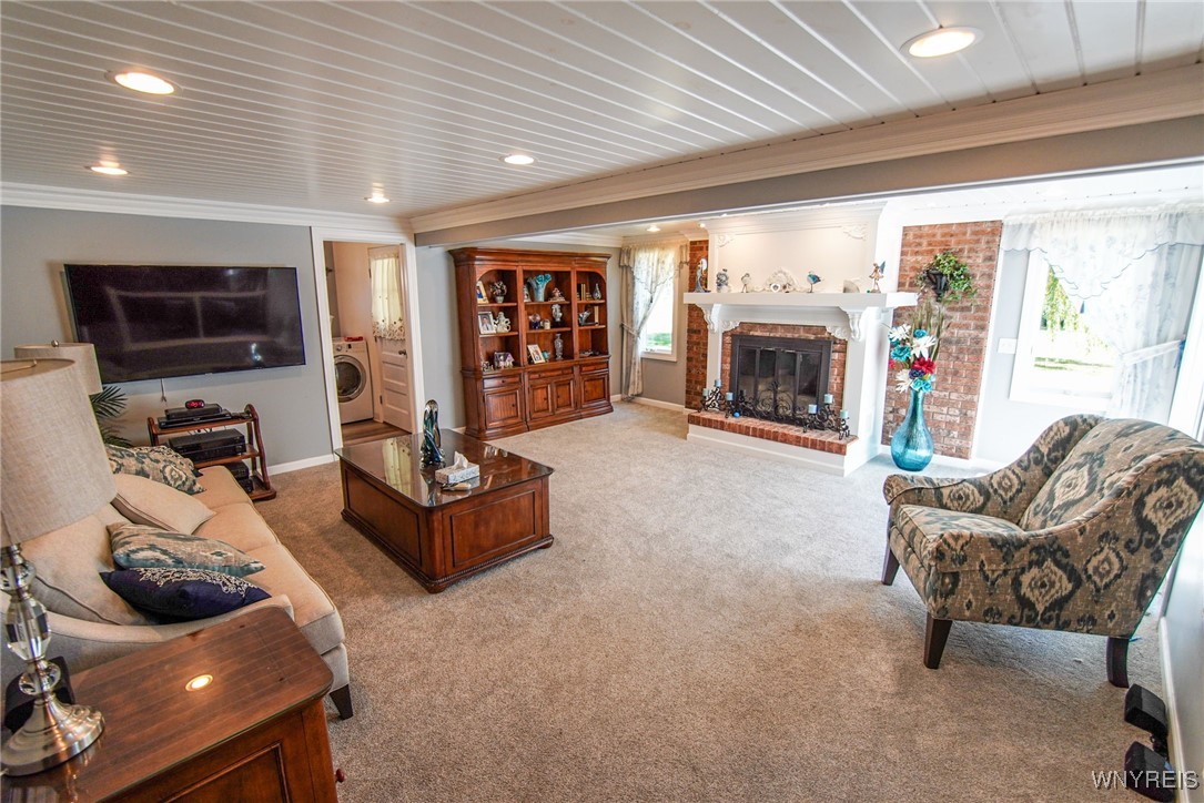 2701 Stony Point Road Grand Island, NY 14072 - Photo 4 of 47