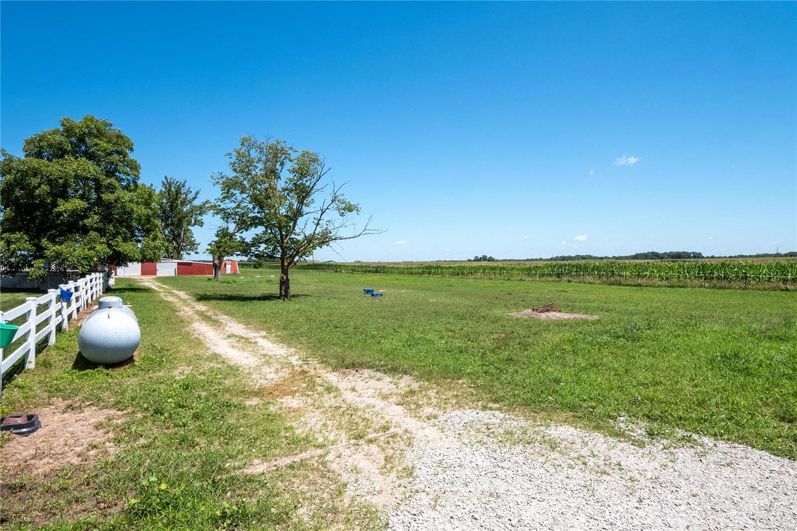 11312 Little Prairie Road Breese, IL 62230 - Photo 12 of 71