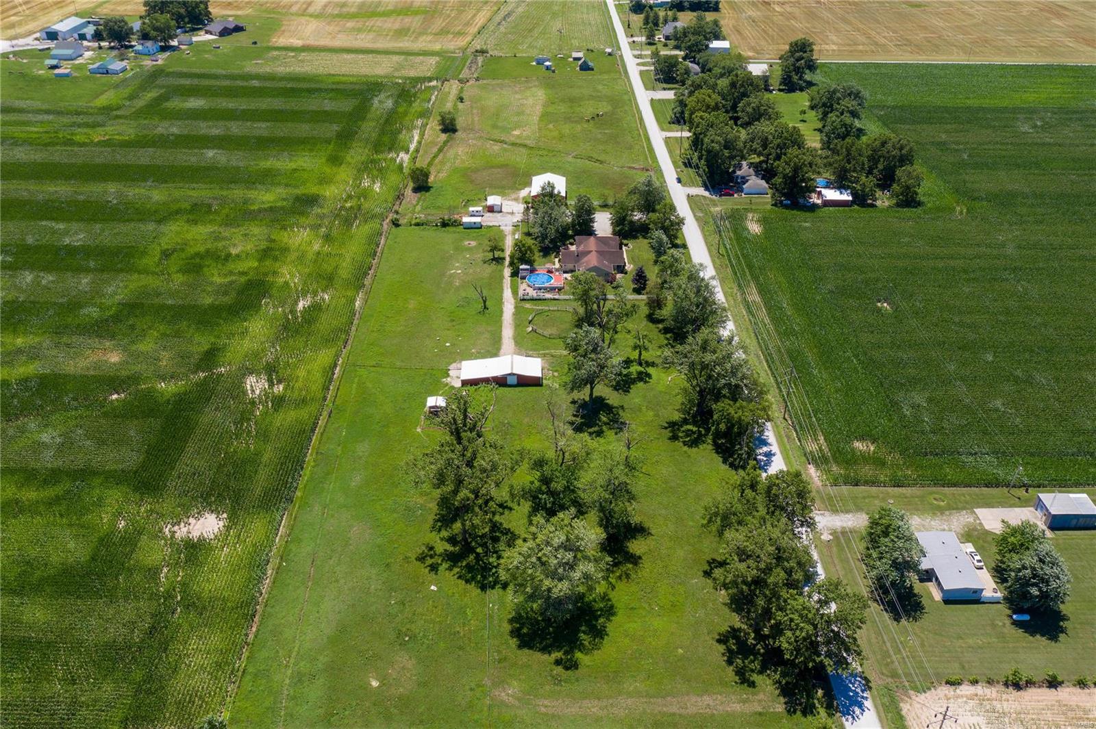 11312 Little Prairie Road Breese, IL 62230 - Photo 3 of 71