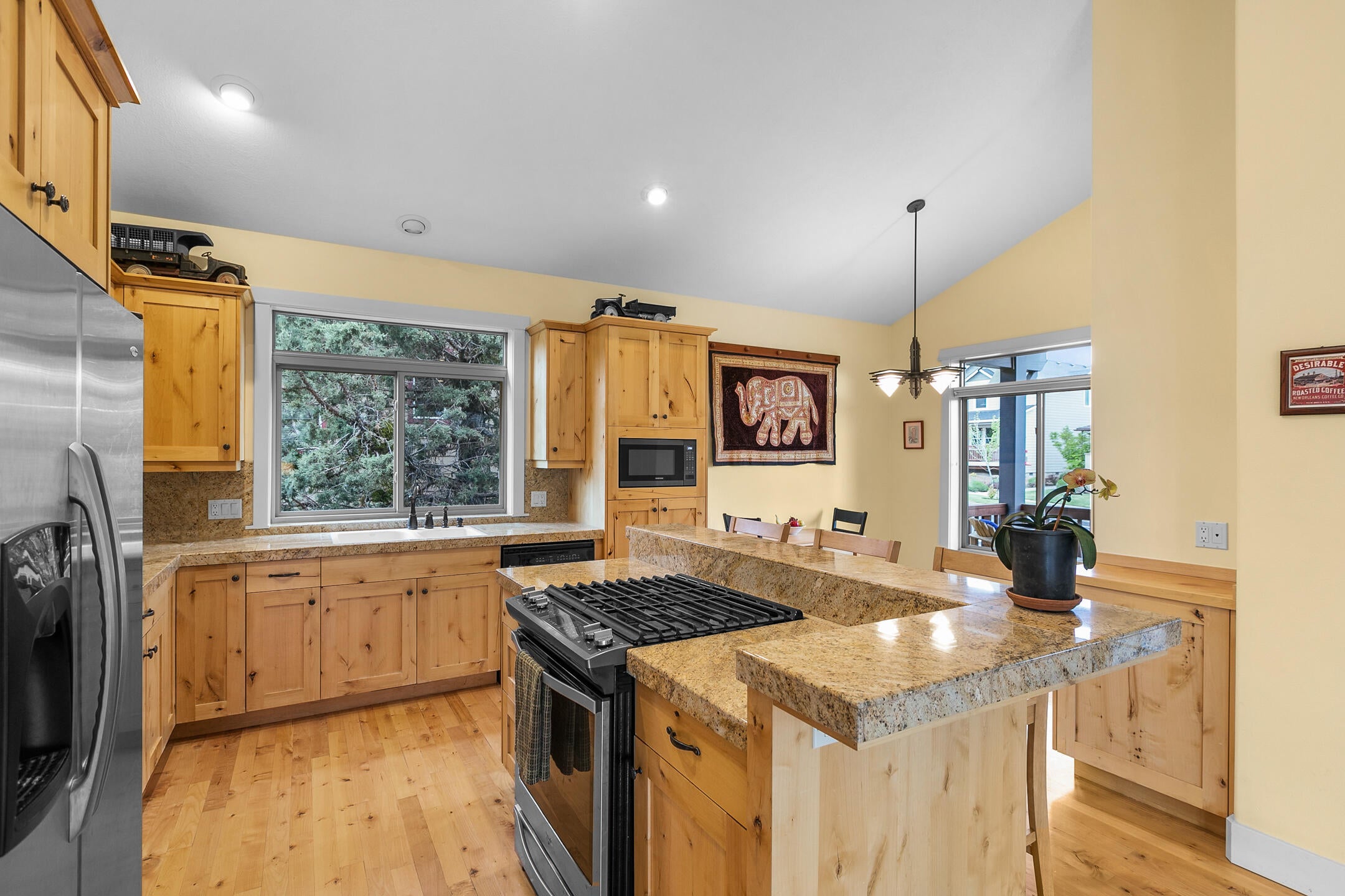 2501 Northwest Awbrey Road Bend, OR 97703 - Photo 5 of 24 2021_05_22_2501_nw_awbrey_rd-10
