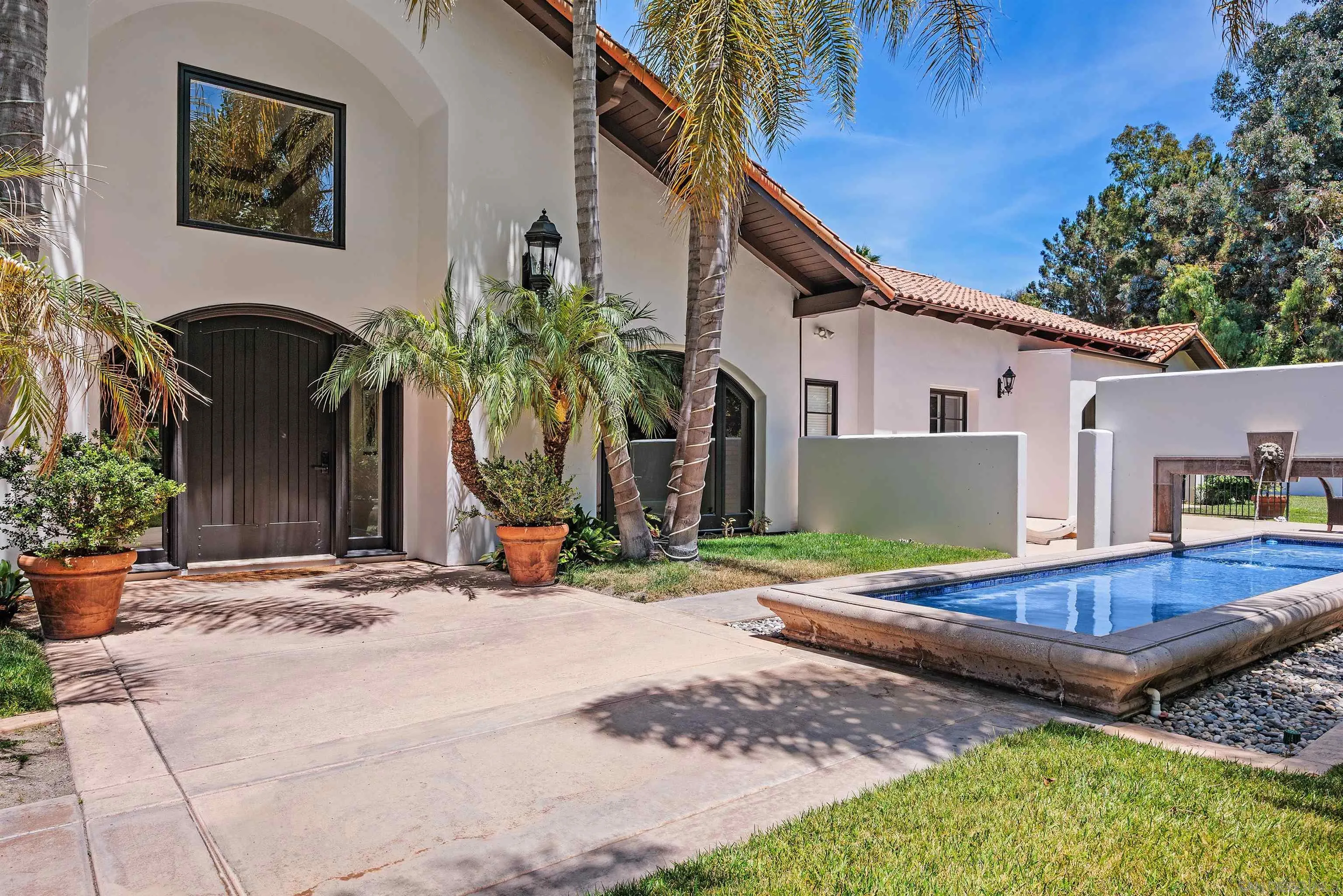 16210 Via Cazadero Rancho Santa Fe, CA 92067 - Photo 3 of 37