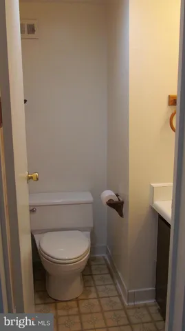 a bathroom with a toilet