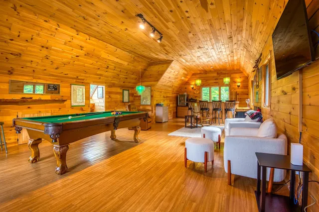 $1,150,000 | 12 Evergreen Drive, Gorham, NH 03581