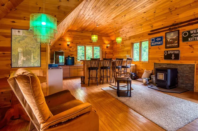 $1,150,000 | 12 Evergreen Drive, Gorham, NH 03581