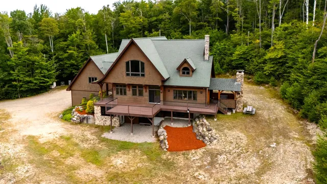$1,150,000 | 12 Evergreen Drive, Gorham, NH 03581