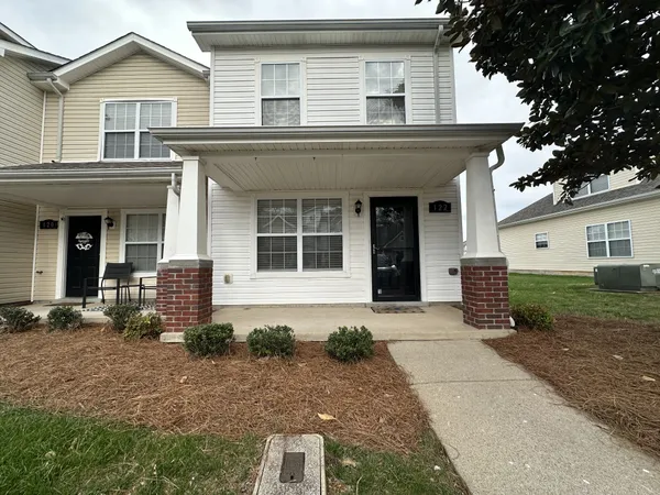 $1,050 | 122 Alexander Boulevard, Clarksville, TN 37040