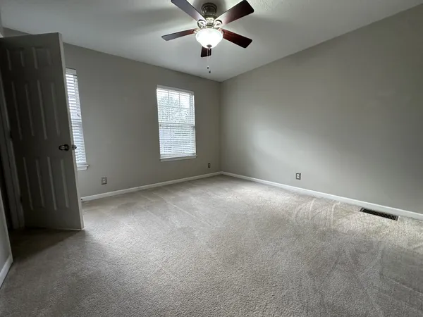 $1,050 | 122 Alexander Boulevard, Clarksville, TN 37040