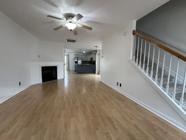 $1,050 | 122 Alexander Boulevard, Clarksville, TN 37040