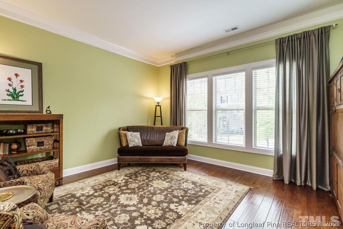 5642 Wade Park Boulevard Raleigh, NC 27607 - Photo 5 of 40 Gallery Image 5