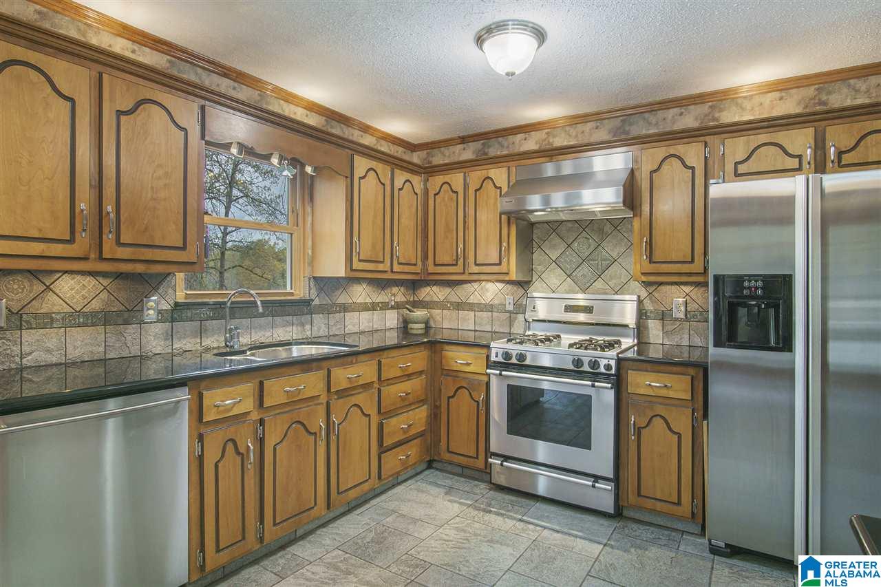100 Anchor Circle Alabaster, AL 35007 - Photo 12 of 36