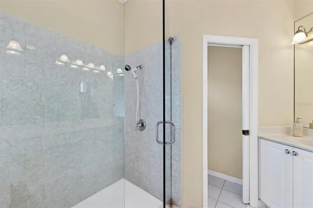 $715,000 | 6935 Lennox Place, University Park, FL 34201