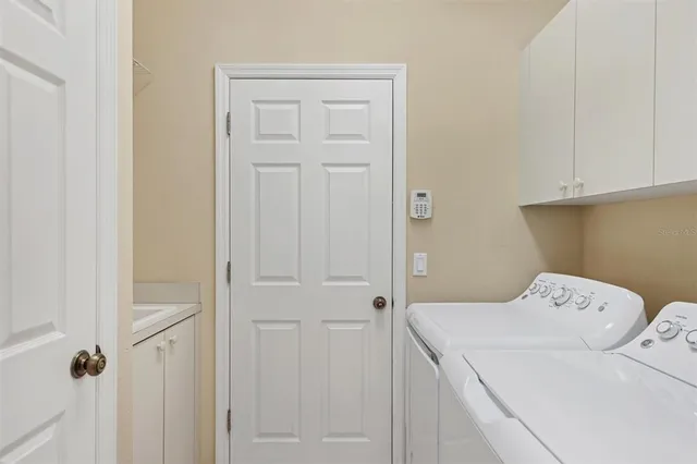 $715,000 | 6935 Lennox Place, University Park, FL 34201