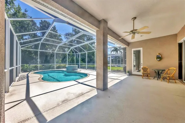 $715,000 | 6935 Lennox Place, University Park, FL 34201