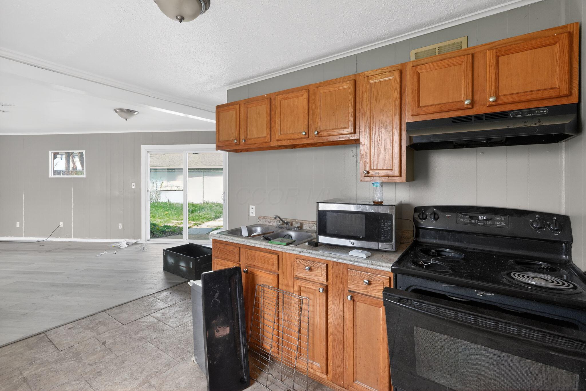 447 South Hampton Road Columbus, OH 43213 - Photo 22 of 31 22_447_S_Hampton_Rd_Columbus_OH_43213-Ki