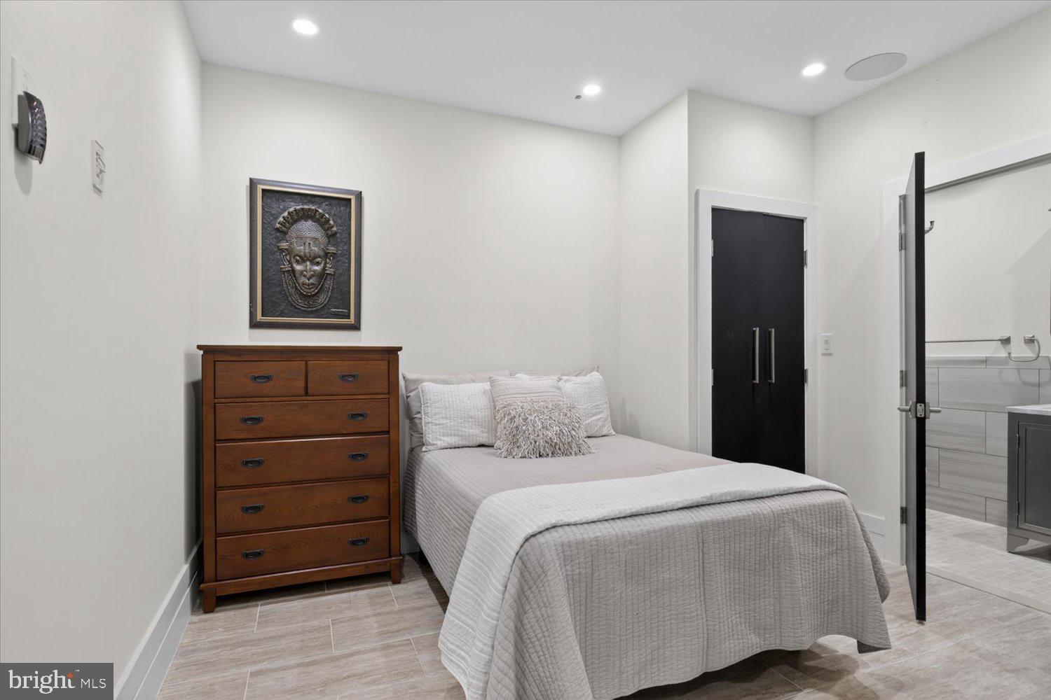 3017 Gates Road Northwest Washington, DC 20008 - Photo 79 of 95 1st bedroom/lower level