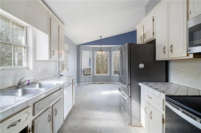 $210,000 | 12 Creek Bend Court Southwest, Cartersville, GA 30120